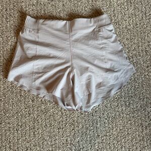 Lululemon Hotty Hot High-Rise Short 4"